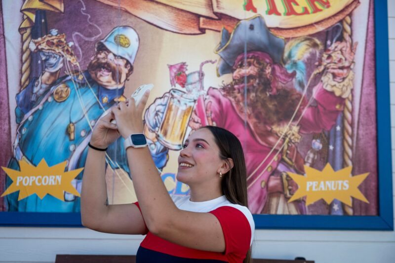 Khám Phá Thế Giới cây tiểu cảnh trong nhà: Biến Không Gian Sống Thêm Xanh Mát và Đầy Phong Cách