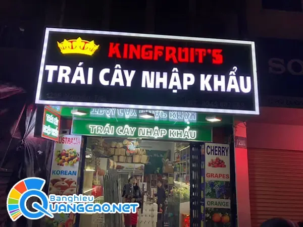 Bảng hiệu vựa trái cây nhập khẩu King Fruit’s bằng đèn led