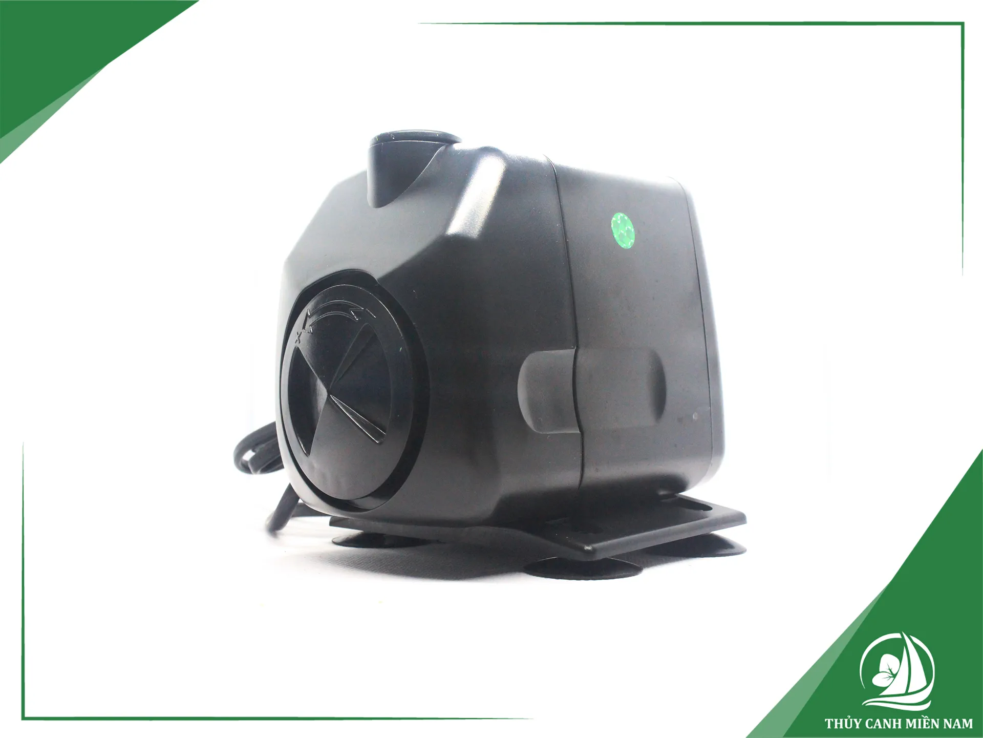 máy bơm được ví là trái tim của hệ thống thuỷ canh