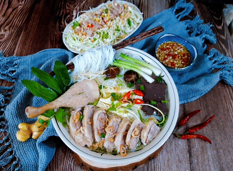 Bí Quyết Ủ Nước Vo Gạo Tưới Cây Đúng Cách: Cây Xanh Tốt, Ít Sâu Bệnh