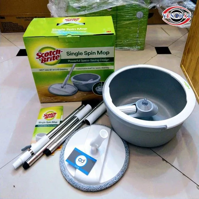 Cây lau nhà 360 độ Scotch Brite với cơ chế vắt nhanh và bông lau siêu thấm
