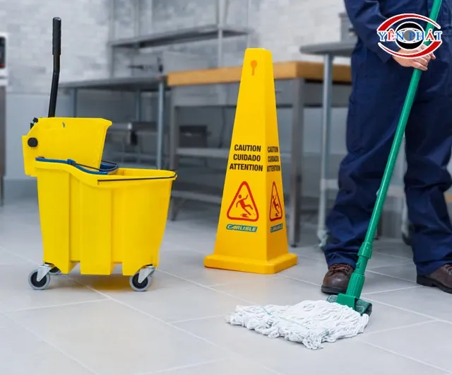 Cây lau nhà công nghiệp được ứng dụng rộng rãi trong các không gian lớn