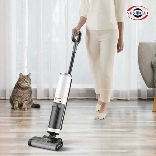 Cây lau nhà thông minh bằng điện Hubert HB T77 cơ động với lực hút mạnh