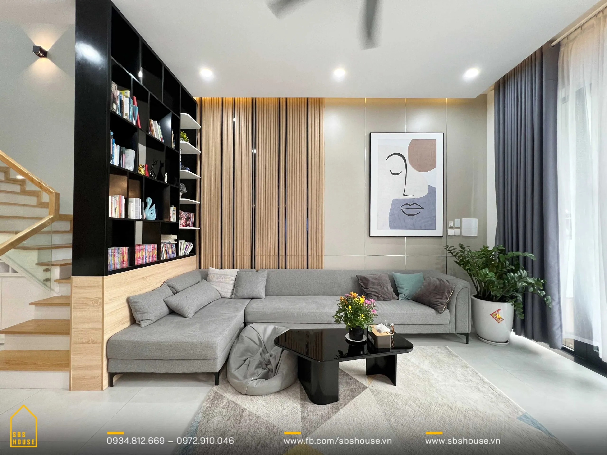 Tưới nước đúng cách giúp cây hấp thụ dinh dưỡng mà không bị thối rễ