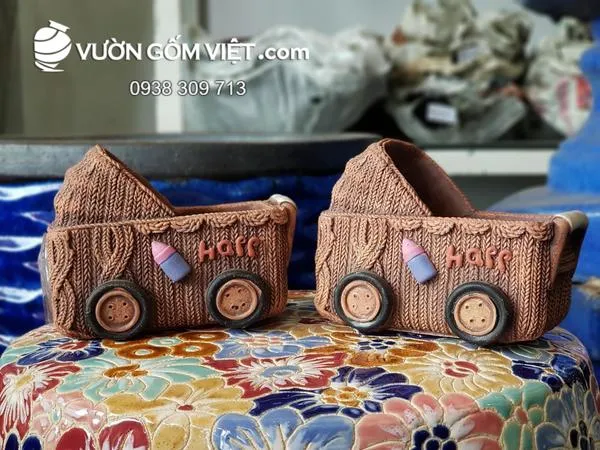 Các mẫu chậu cây mini gốm sứ đa dạng màu sắc