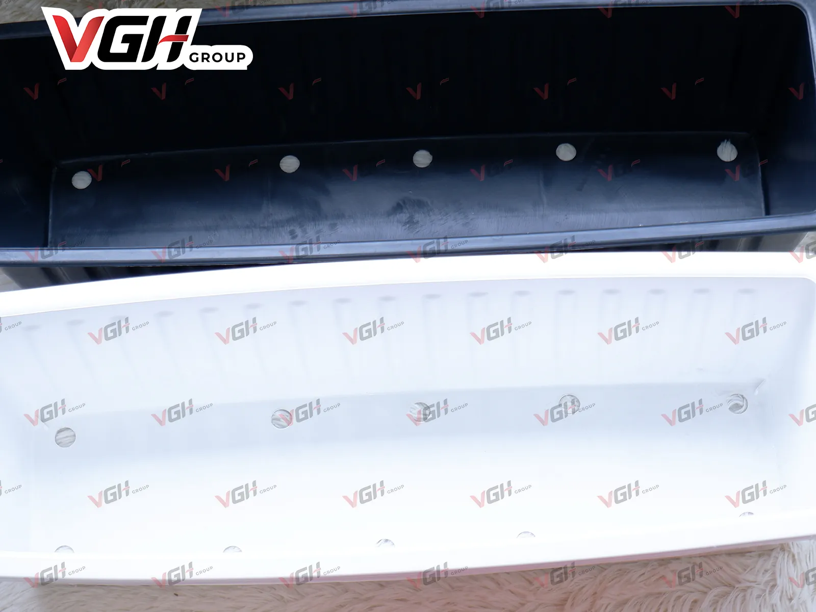 Đáy chậu đảm bảo điều kiện thoát nước tốt