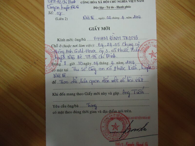 Giấy Dán Trái Cây Tết: Tuyệt Chiêu Trang Trí Cửa Kính Cổ Vũ Phúc Lộc