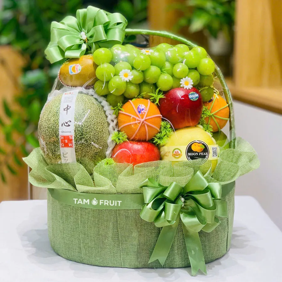 Giỏ hoa quả Tết sang trọng