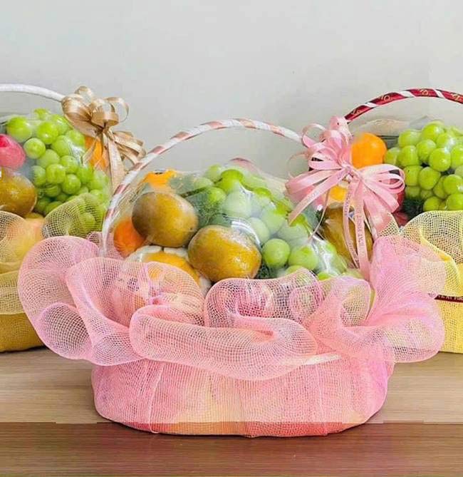 Lựa Chọn Giỏ Trái Cây 300k Hà Nội: Quà Tặng Sang Trọng, Ý Nghĩa Cho Mọi Dịp