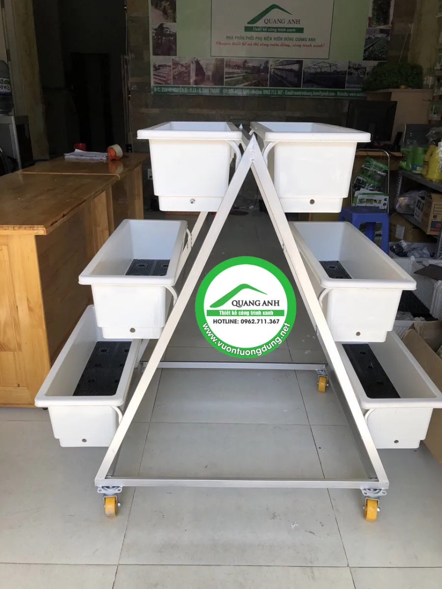 Giàn rau tam giác 6 chậu tối ưu không gian