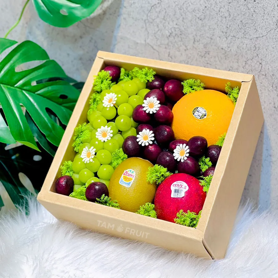 Chi tiết các loại trái cây tươi ngon bên trong hộp quà sang trọng