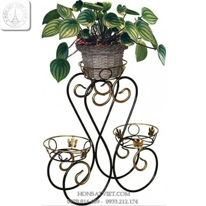 Kệ sắt để cây cảnh bằng sắt hình trái tim nghệ thuật