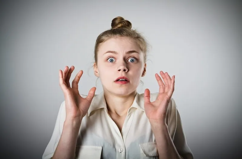 Minh họa về nỗi sợ hãi tâm lý có thể bắt nguồn từ những trải nghiệm tiêu cực trong quá khứ liên quan đến sâu bệnh.