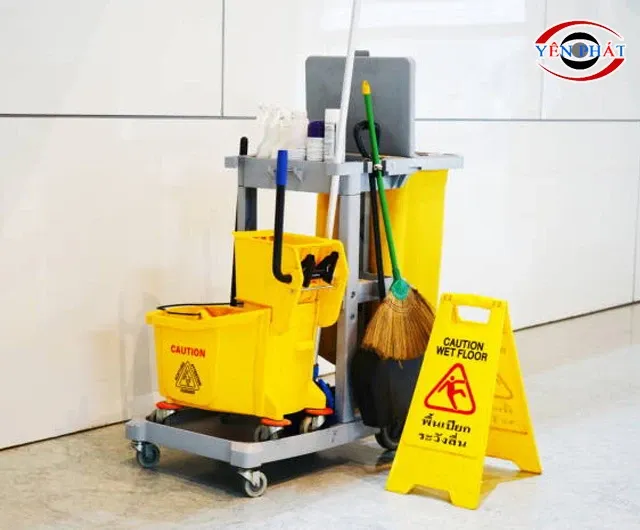 Yên Phát - Địa chỉ bán chổi lau sàn công nghiệp giá rẻ, độ bền cao