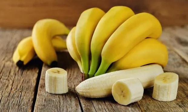 Chuối cung cấp kali và vitamin A thiết yếu cho giác mạc mắt cận