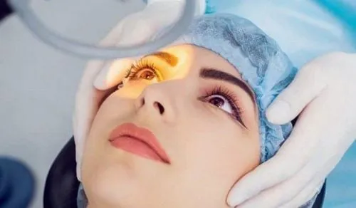 Bệnh nhân nên nằm lại theo dõi vài tiếng sau khi mổ lác