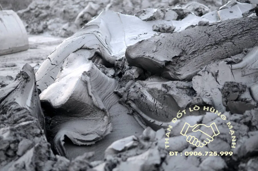 Than bùn tuyển Hùng Mạnh