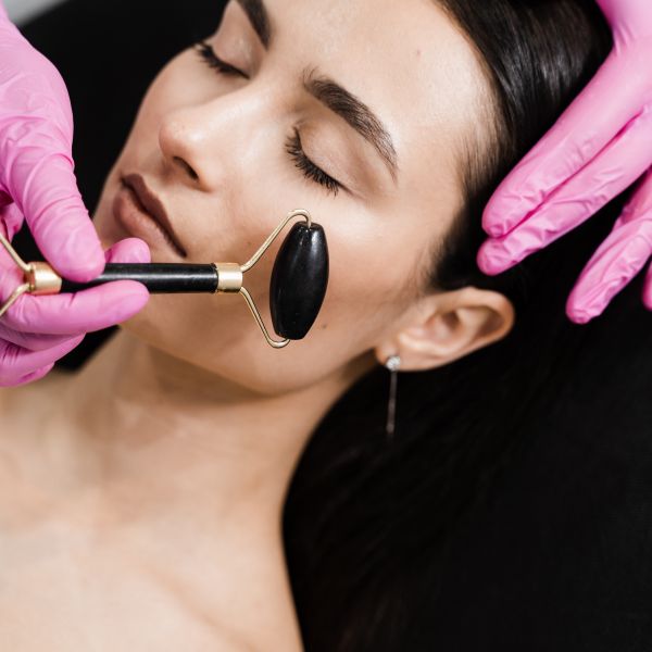 Hướng Dẫn Chi Tiết: Cách Sử Dụng Cây Lăn Mặt Bằng Đá Đúng Cách Tối Ưu Hiệu Quả