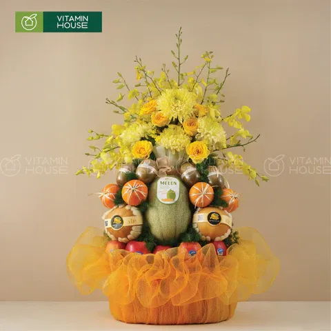 giỏ trái cây nhập khẩu dưa lưới, lê hàn, quýt úc, kiwi vàng và hoa tươi