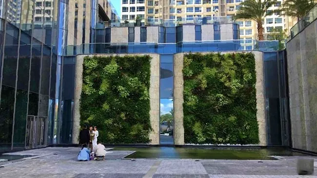 Kiến trúc vườn tường hiện đại tại Landmark 81 Sài Gòn