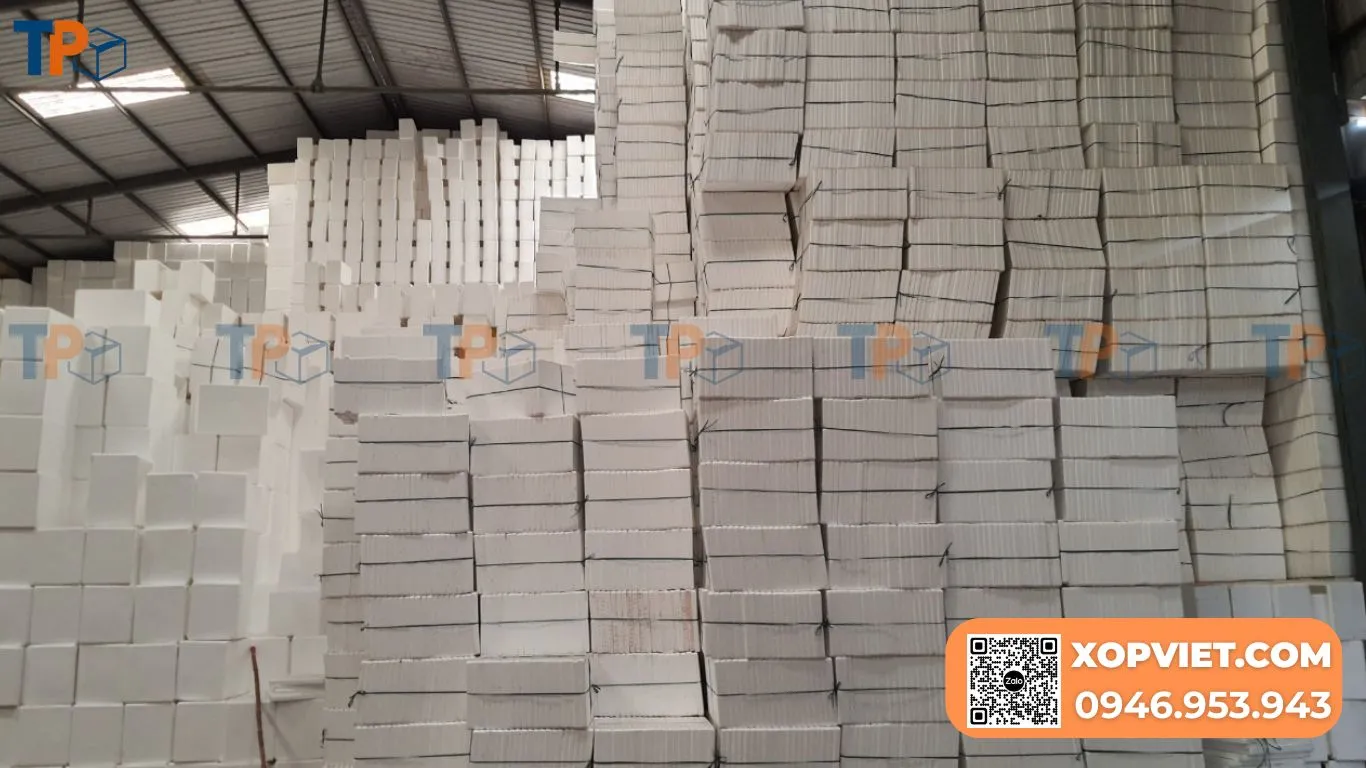 Mua thùng xốp 30kg giá rẻ, bền đẹp tại Tiến Phong (xopviet.com)