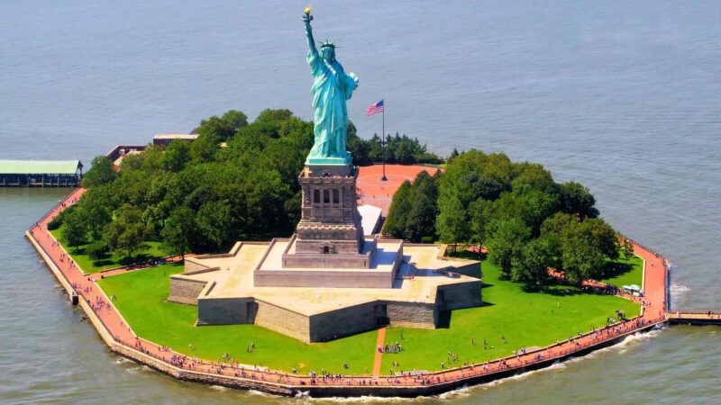 Khám Phá Thế Giới Trái Cây Có Tên Gọi Ba Từ Tại Việt Nam