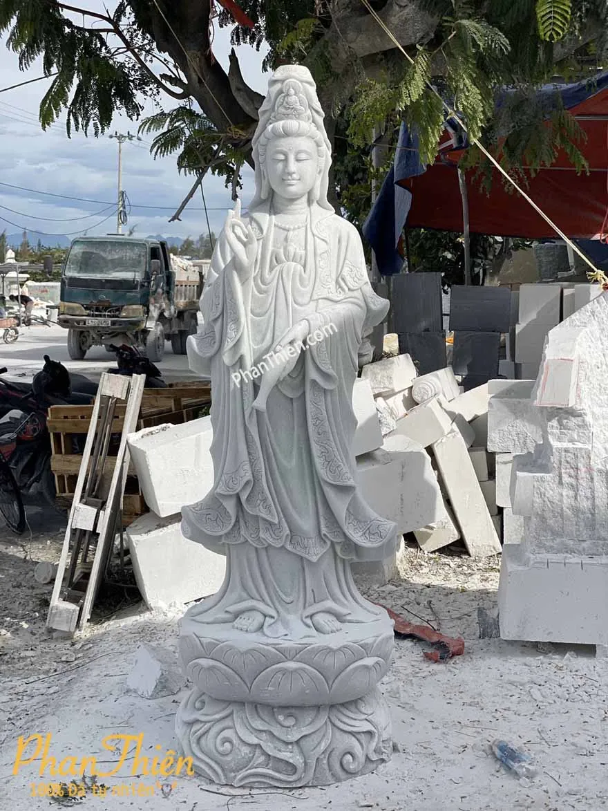 Tượng Phật Quan Âm đứng đài sen bằng đá Cẩm Thạch Trắng Xanh nguyên khối